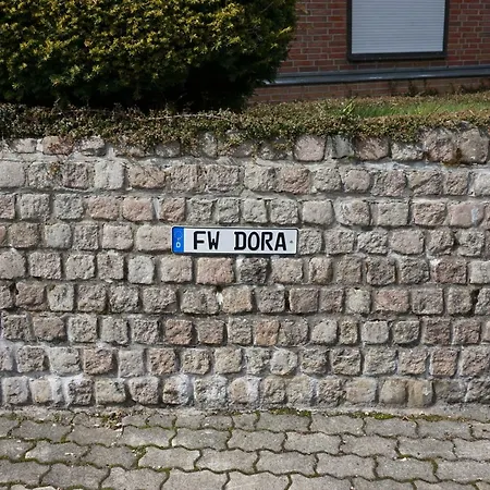 Dora Und Hansi * Браунлаге