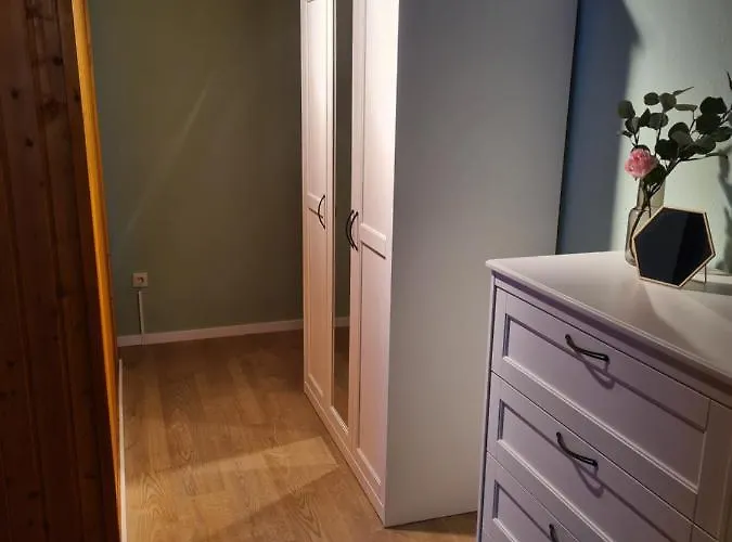 Daire Dora Und Hansi